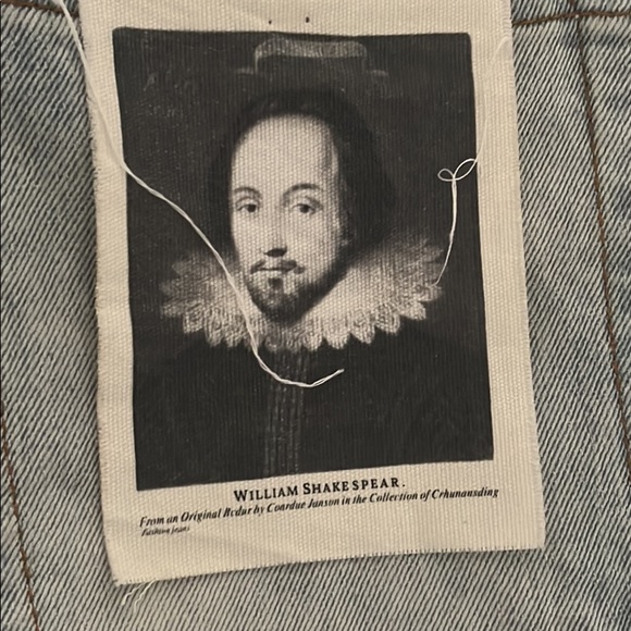 I bought two pairs of same jeans - Picture 5 of 6